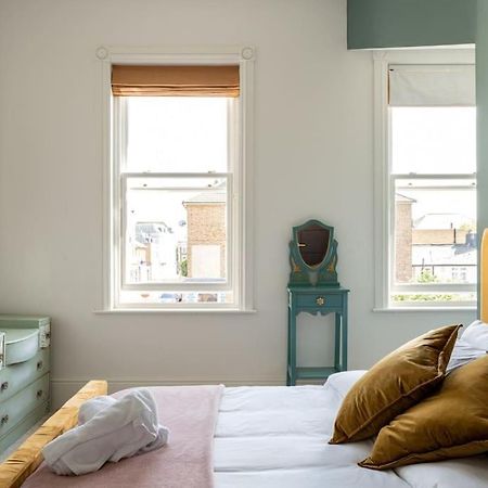 Stylish Beachfront Apartment, Sweeping Ocean Views And Luxury Touches Herne Bay Bagian luar foto