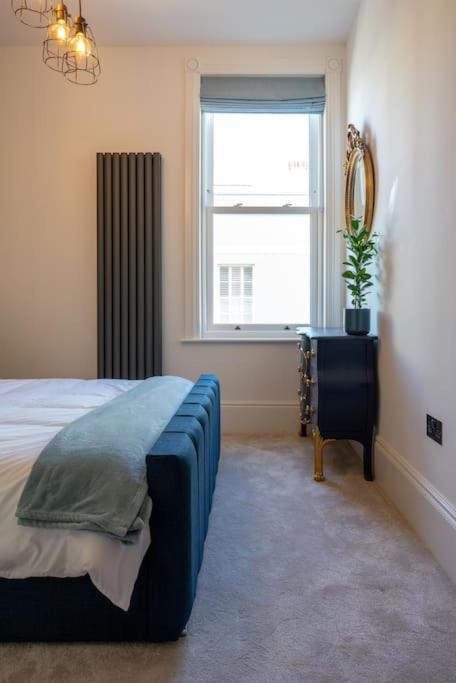 Stylish Beachfront Apartment, Sweeping Ocean Views And Luxury Touches Herne Bay Bagian luar foto