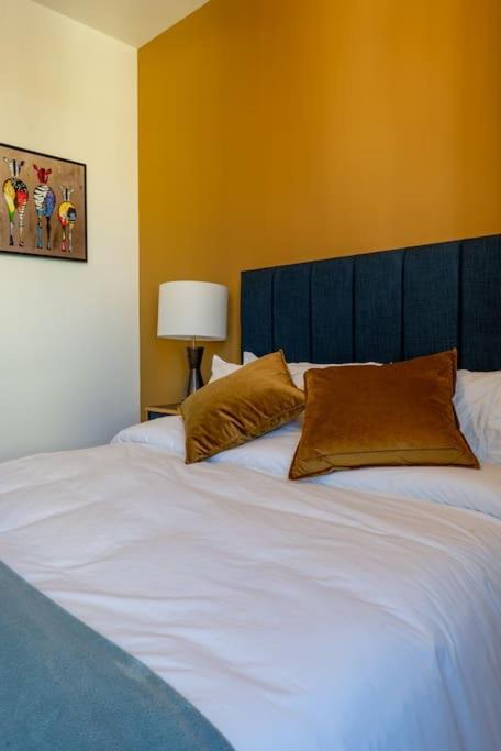 Stylish Beachfront Apartment, Sweeping Ocean Views And Luxury Touches Herne Bay Bagian luar foto